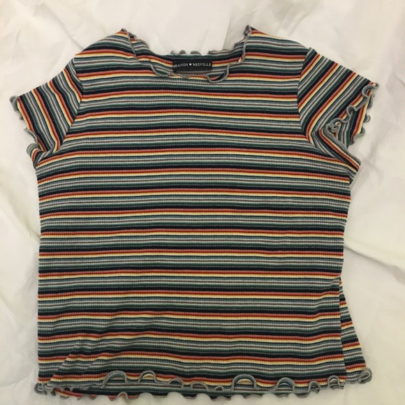 Brandy Melville Wynn Tee - Picture 2 of 4